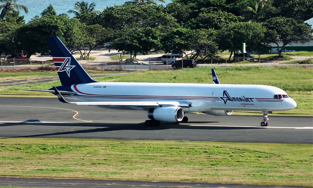Boeing 757-200 (N192AN)