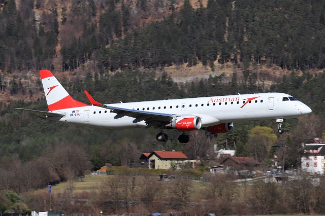 Embraer ERJ-190 (OE-LWJ)