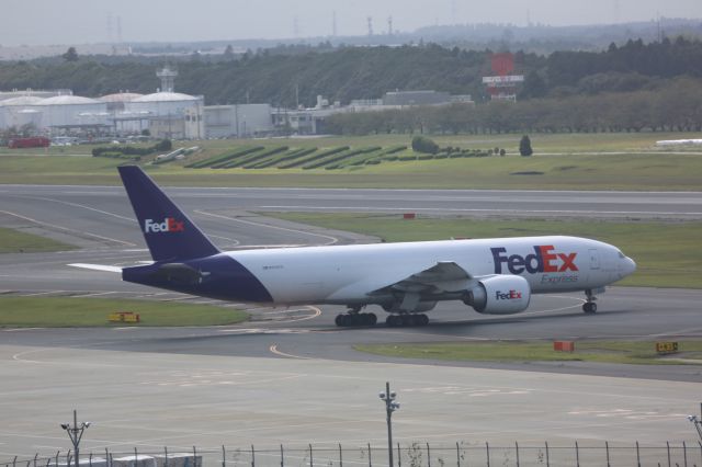 Boeing 777-200 (N855FD)