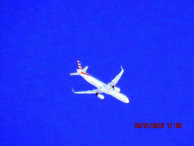 Airbus A321 (N159AN)