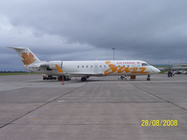 Canadair Regional Jet CRJ-200 (C-GGJA)