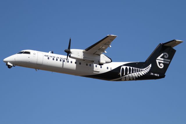 de Havilland Dash 8-300 (ZK-NEQ)