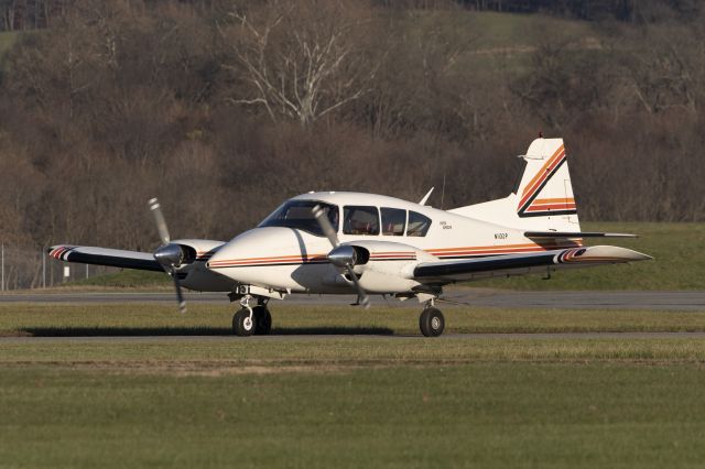 Piper Apache (N1132P)