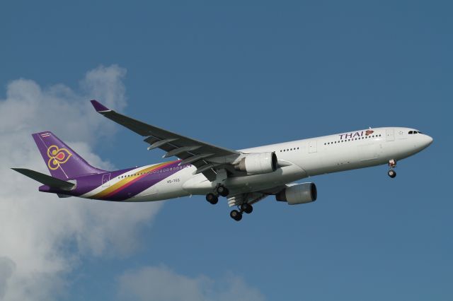 Airbus A330-300 (HS-TEG)