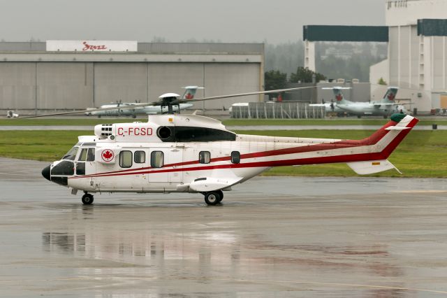 Robinson R-44 (C-FCSD)