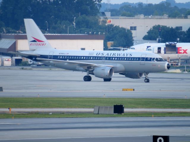 Airbus A319 (N745VJ) - TAKEN July 26, 2013