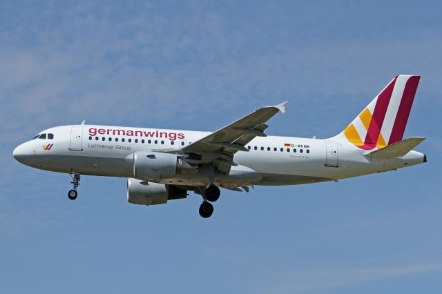 Airbus A319 (D-AKNR)