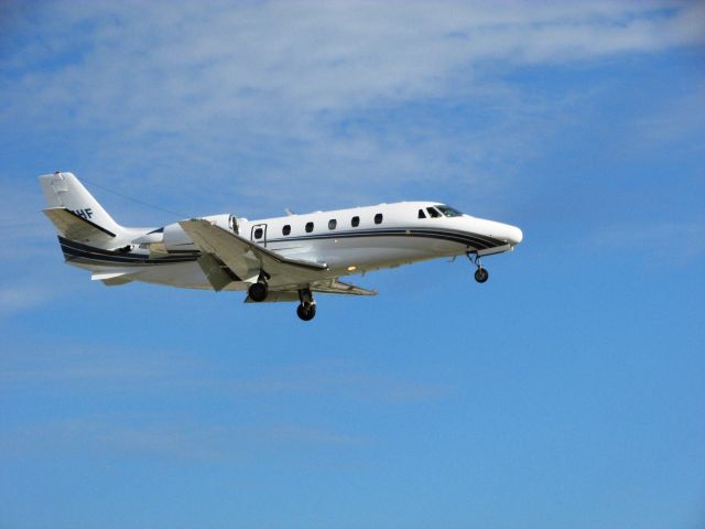 Cessna Citation V (N43HF) - Landing RWY 20R