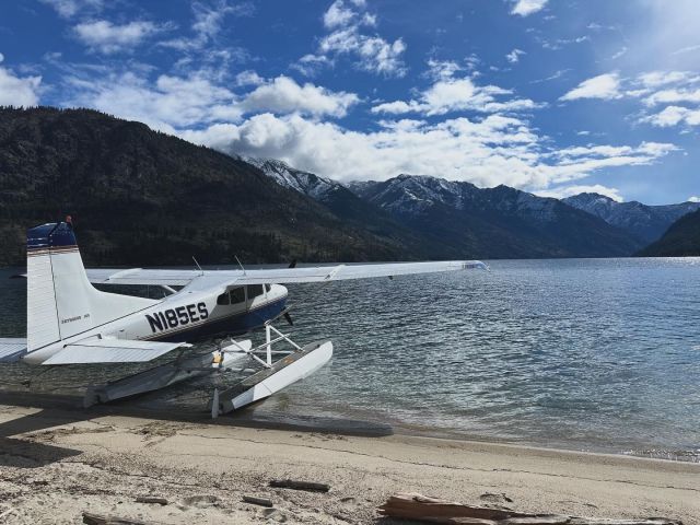 Cessna Skywagon (N185ES)