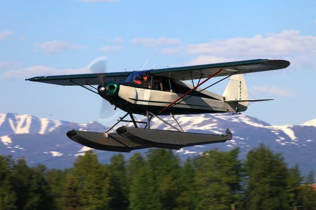 Piper PA-12 Super Cruiser (N2341M)