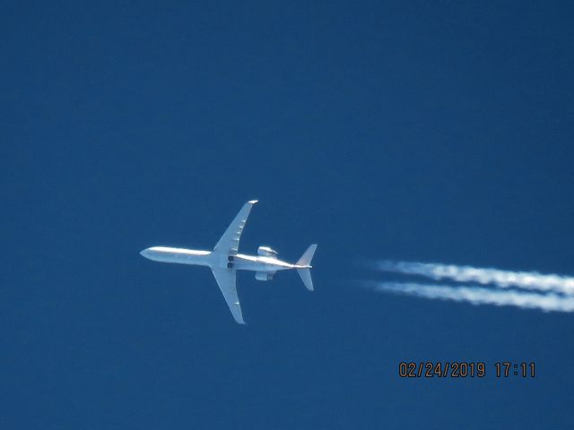 Canadair Regional Jet CRJ-700 (N740EV)