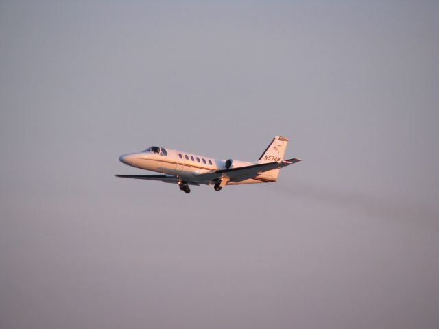 Cessna Citation II (N574M) - Early morning departure.