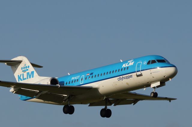 Fokker 70 (PH-KZR)