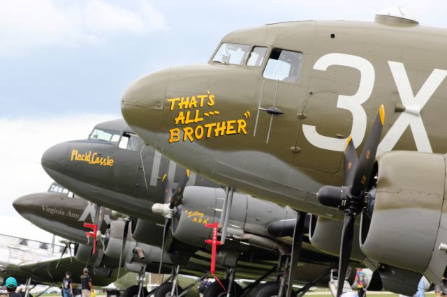 Douglas DC-3 (N88874) - Nose view of the Dakotas.