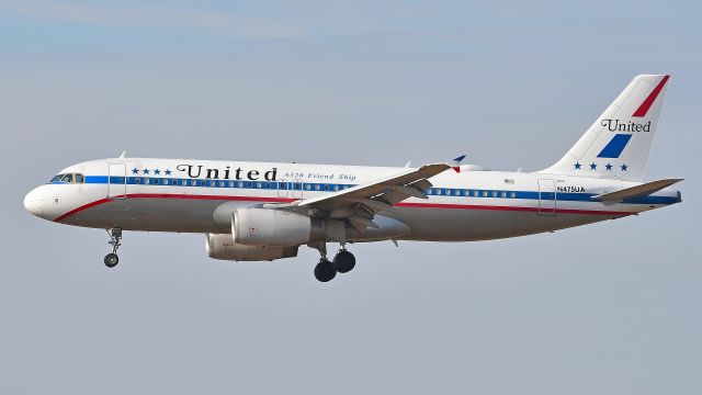 Airbus A320 (N475UA) - United Airlines Airbus A320 (N475UA) Retro "Friend Ship" arrives KRDU Rwy 23R on 1/11/2023 at 2:04 pm.