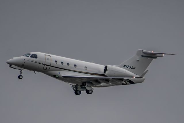Embraer Legacy 450 (N179SP)