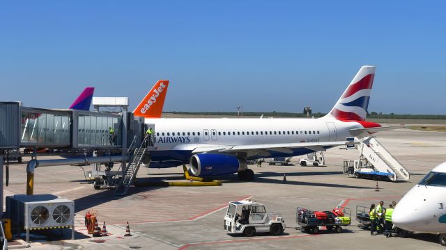 Airbus A320 (G-EUUV) - British Airways Airbus A320-232 G-EUUV in Bari 