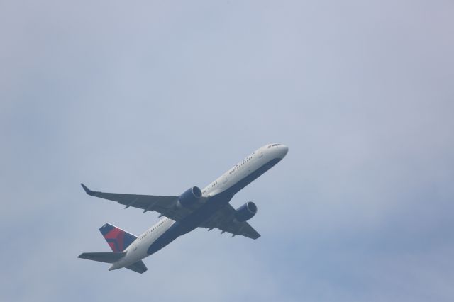 Boeing 757-200 (N535US)