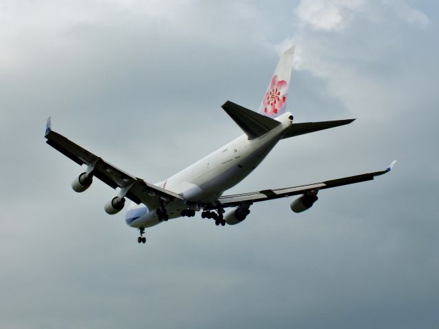 Boeing 747-400 (B-18701)