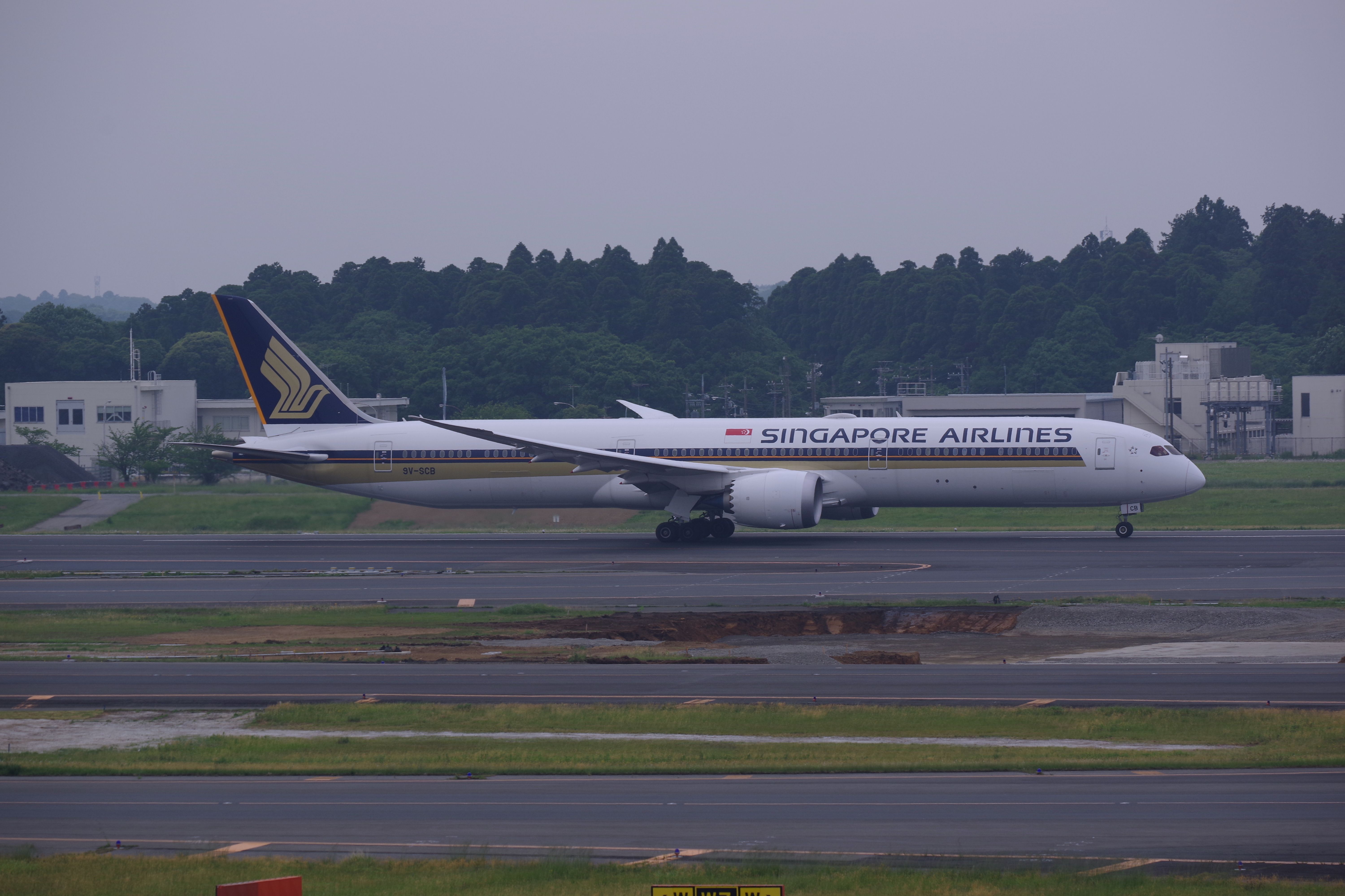 Boeing 787-8 (9Y-SCB) - SQ637 Equipment change primary