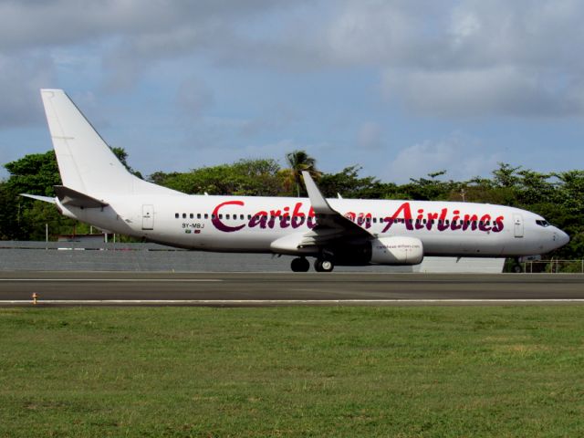 Boeing 737-800 (9Y-MBJ)