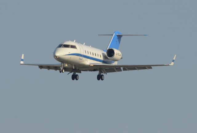 Canadair Challenger (G-RCAV)