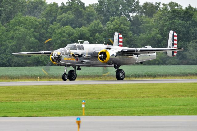 North American TB-25 Mitchell (NL1042B) - In the rain on 09-04-21