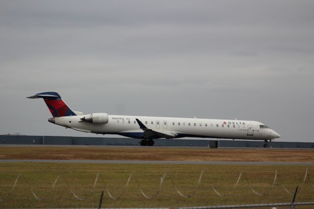 Canadair Regional Jet CRJ-900 (N307PQ)