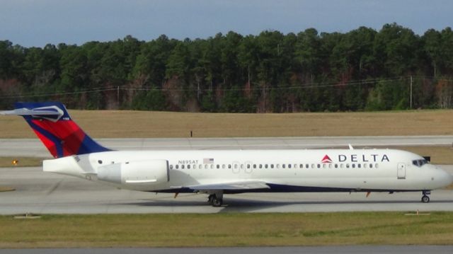 N895AT — - Delta 132 departing to Detroit Metro Wayne County at 12:52 P.M.   Photo taken November 29, 2015.  