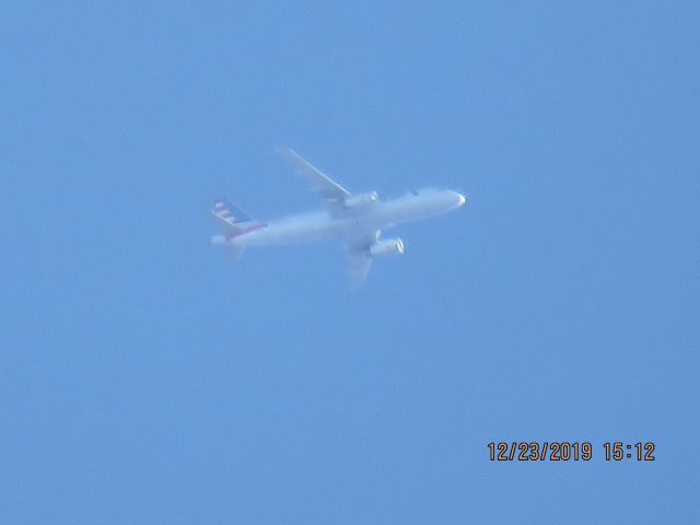 Airbus A320 (N660AW)
