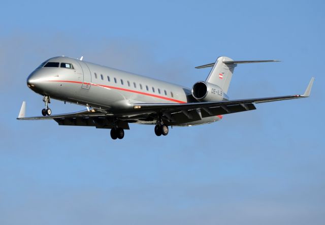 Canadair Regional Jet CRJ-200 (OE-ILB) - 16/12/2012br /finale 27