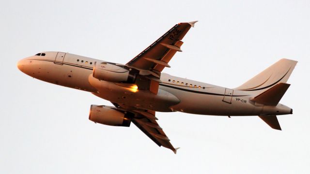 Airbus A319 (VP-CIE) - private A319