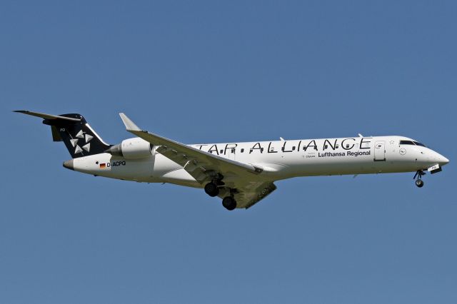 Canadair Regional Jet CRJ-700 (D-ACPQ) - "Star Alliance" livery