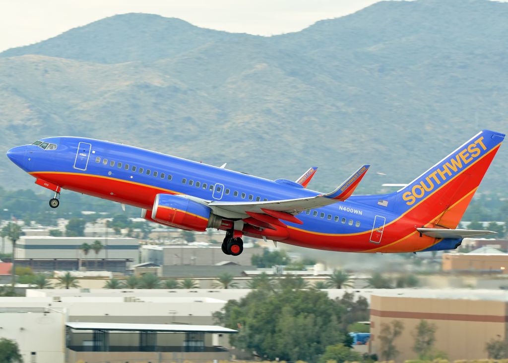 Boeing 737-700 (N400WN)