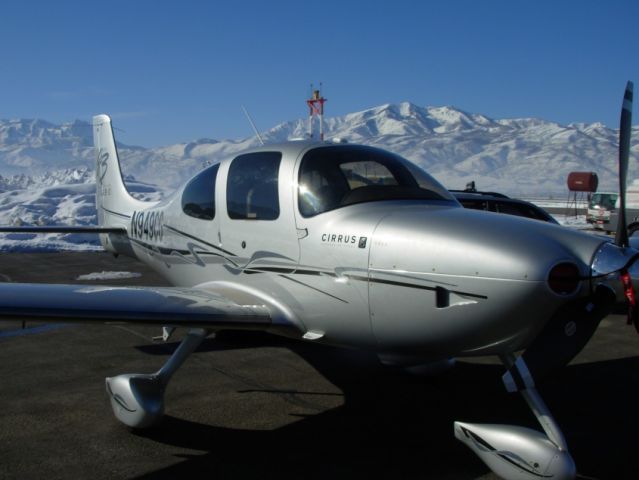 Cirrus SR-22 (N949CG) - Chilling on the ramp at 36U for the Sundance Film Festival