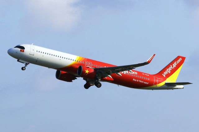 Airbus A321neo (VN-A526)