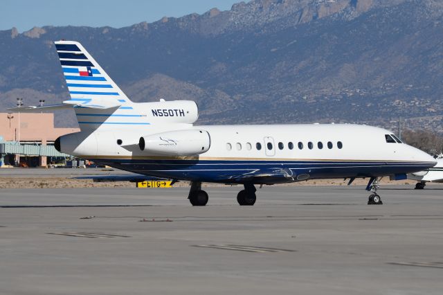 Dassault Falcon 900 (N550TH)