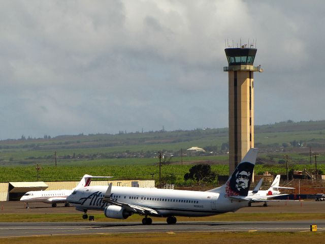 Boeing 737-800 (N596AS)