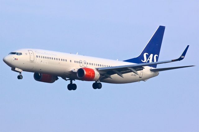 Boeing 737-800 (LN-RRG)