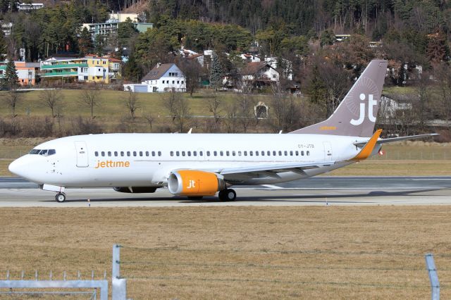 BOEING 737-300 (OY-JTB)