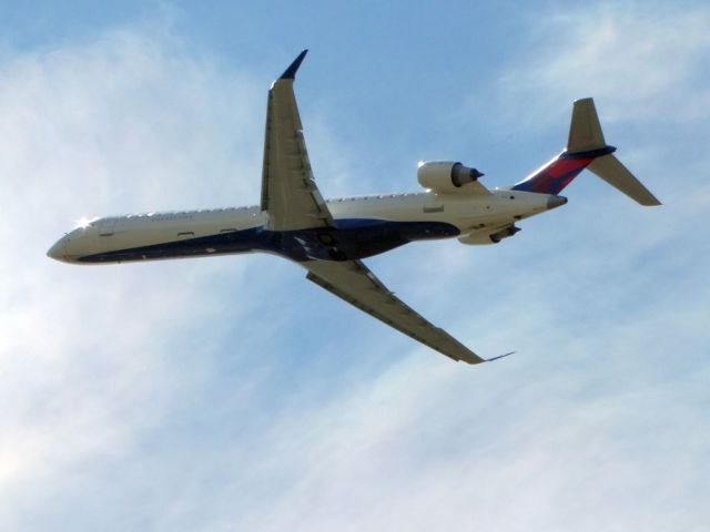 Canadair Regional Jet CRJ-900 (N902XJ)