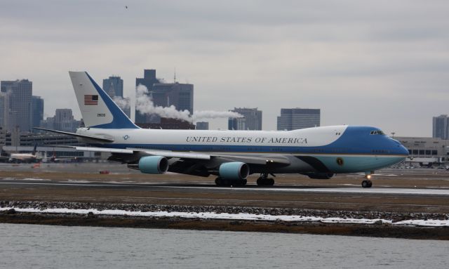 Boeing 747-200 (92-9000)