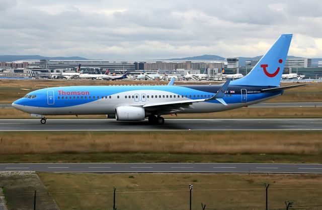 Boeing 737-800 (G-FDZT)