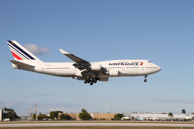 Boeing 747-400 (F-GISD)