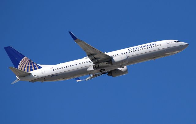 Boeing 737-900 (N75426) - United-Continental Airlines Boeing 737-924/ER N75426 (cn 31622/2676)  Las Vegas - McCarran International (LAS / KLAS) USA - Nevada, October 1, 2010 Photo: TDelCoro