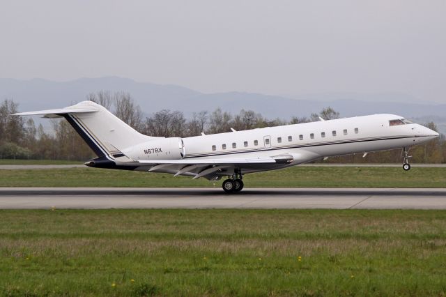 Bombardier Global Express (N67RX)