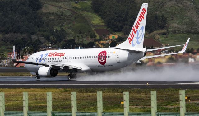 Boeing 737-800 (EC-LPR)