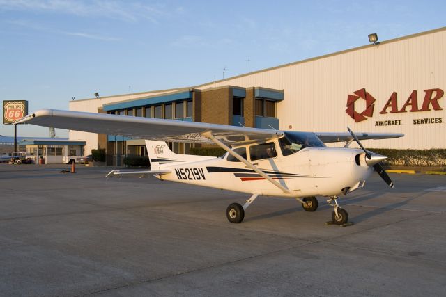 Cessna Skyhawk (N5219V)