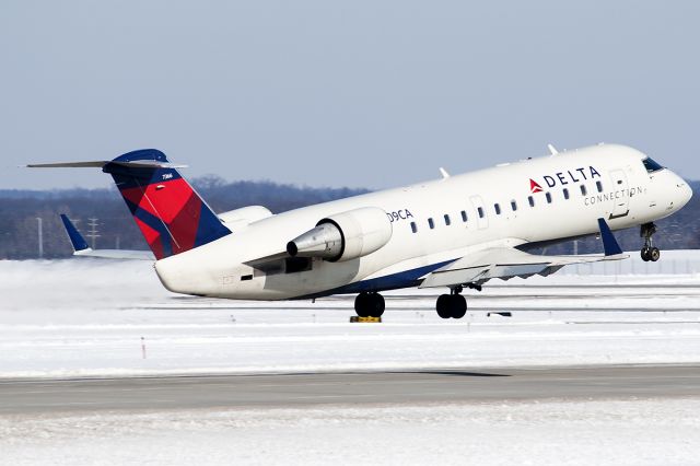 Canadair Regional Jet CRJ-200 (N809CA)