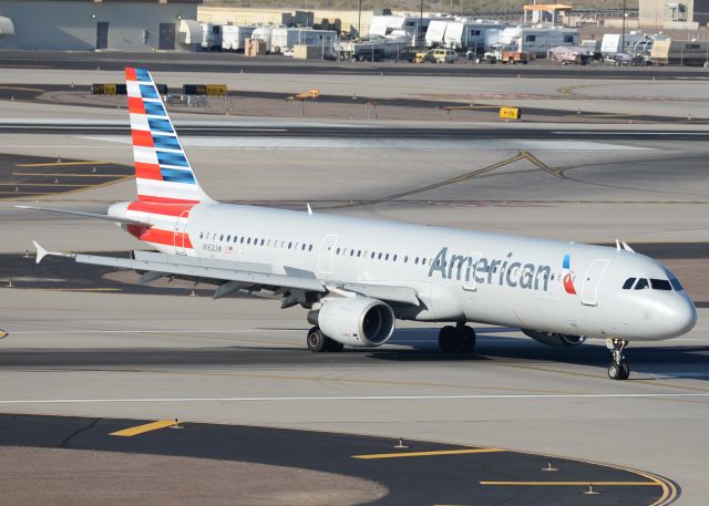 Airbus A321 (N162UW)